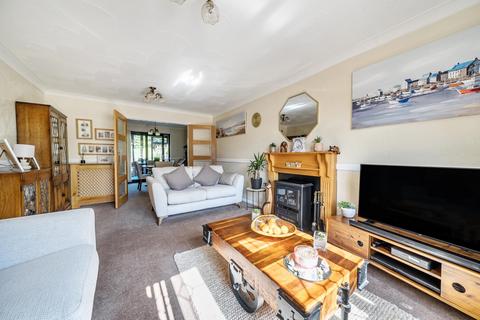 3 bedroom semi-detached house for sale, Middlemead, Folkestone, CT19