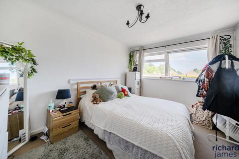 27 Cole Close, Swindon, SN3 5BU