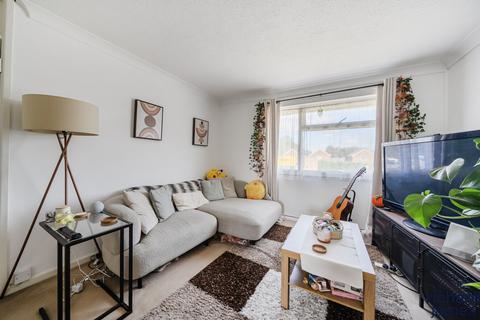 27 Cole Close, Swindon, SN3 5BU