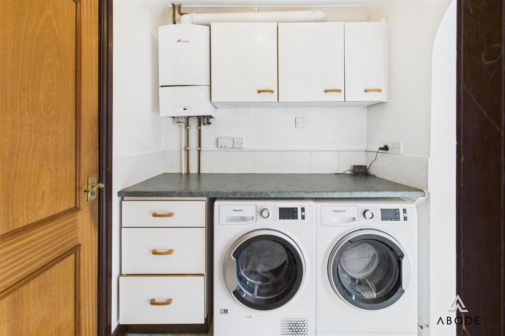 CAM04151 G0-PR0213-STILL023.jpg