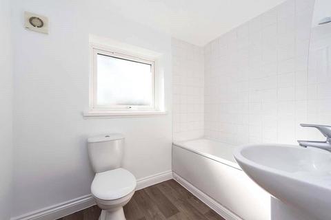 26 Cavalry Crescent, Hounslow, TW4 6EY