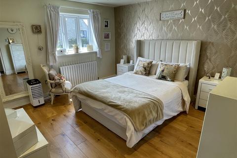 undefined, Shepherds Way, Northleach, Cheltenham