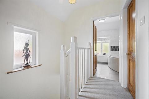 6 Barley Close, Henley-in-arden, B95 5HU