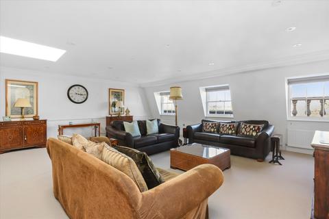 3 bedroom flat for sale, The Broad Walk, Imperial Square, Cheltenham, Gloucestershire, GL50