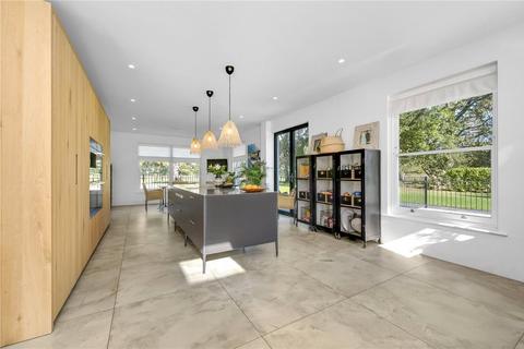 5 bedroom detached house to rent, Burhill, Hersham, Walton-on-Thames, Surrey, KT12