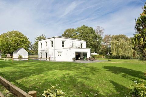 5 bedroom detached house to rent, Burhill, Hersham, Walton-on-Thames, Surrey, KT12