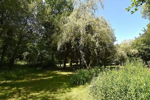 3 bedroom property with land for sale, Llandybie SA18