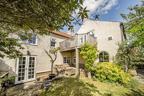 undefined, West End, Ulleskelf, Tadcaster, North Yorkshire, LS24