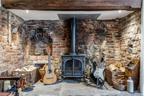 undefined, West End, Ulleskelf, Tadcaster, North Yorkshire, LS24