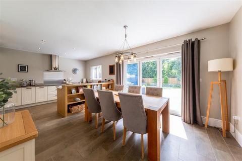 undefined, Park Avenue, Tattenhall