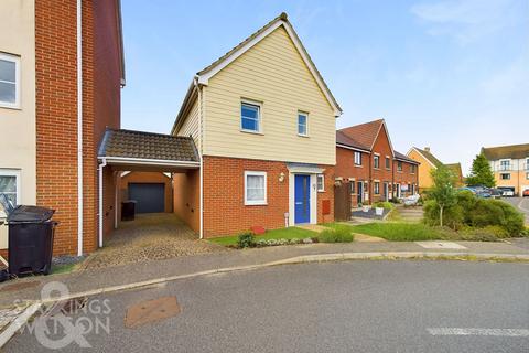 3 bedroom detached house for sale, Solario Road, Queens Hill, Norwich