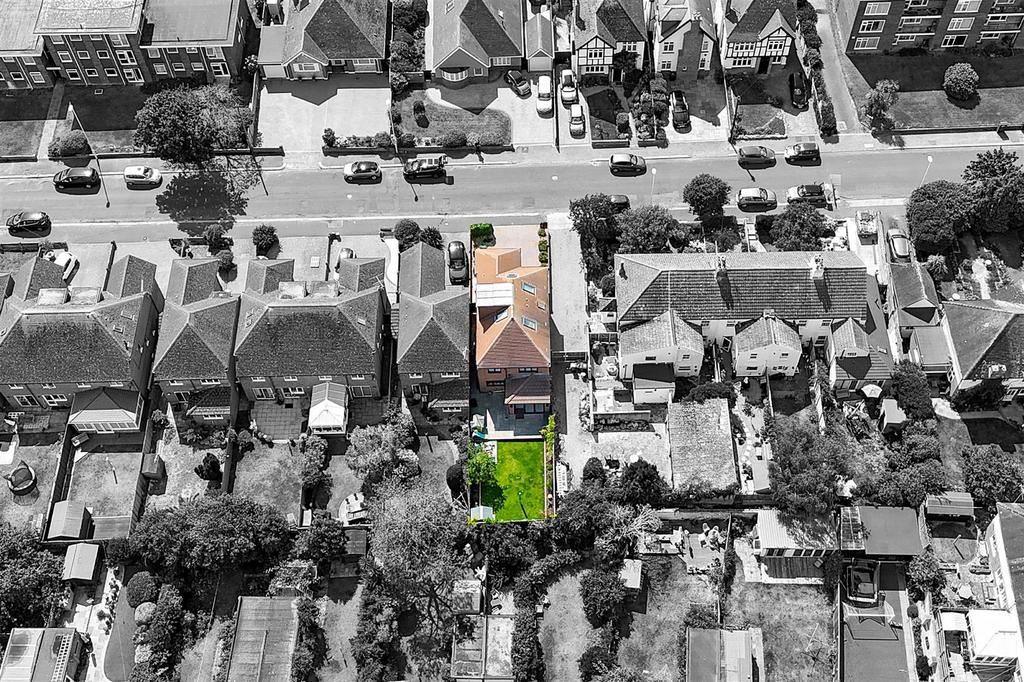 Wallace Mews, 1-002 B&W.jpg