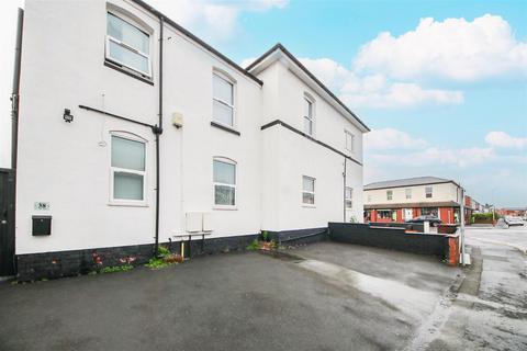 2 bedroom apartment to rent, Sussex Road, Southport PR9
