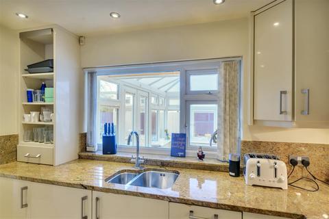 4 bedroom detached house for sale, Llanrwst Road, Colwyn Bay