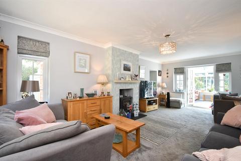 4 bedroom detached house for sale, Westfield Lane, St. Leonards-On-Sea