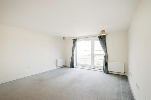 2 bedroom apartment for sale, Hickman Avenue, Highams Park