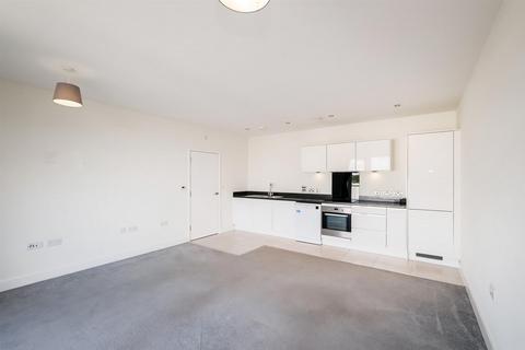 2 bedroom apartment for sale, Hickman Avenue, Highams Park