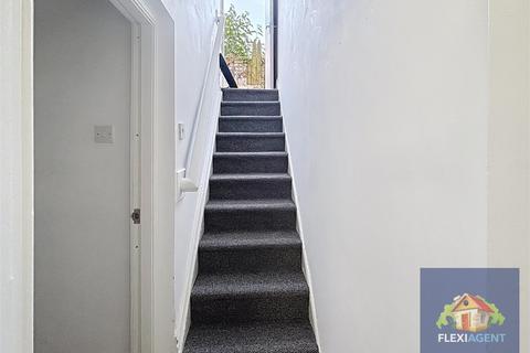 1 bedroom flat to rent, Royal Terrace, Southport PR8
