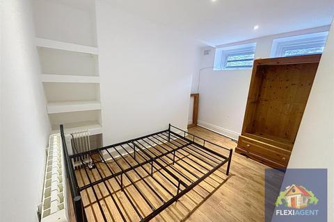 1 bedroom flat to rent, Royal Terrace, Southport PR8