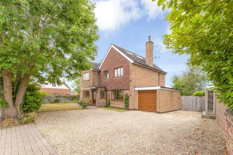 4 bedroom detached house for sale, Melton Road, Long Clawson, Melton Mowbray