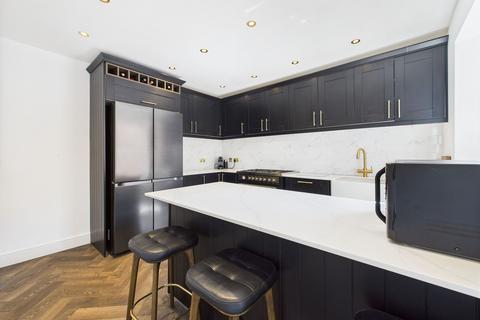1 Abbey Grove, Nottingham, NG3 3AU