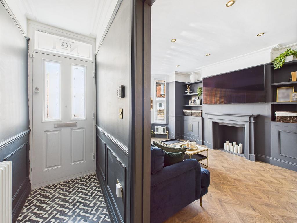 Entrance Hallway through to Lounge