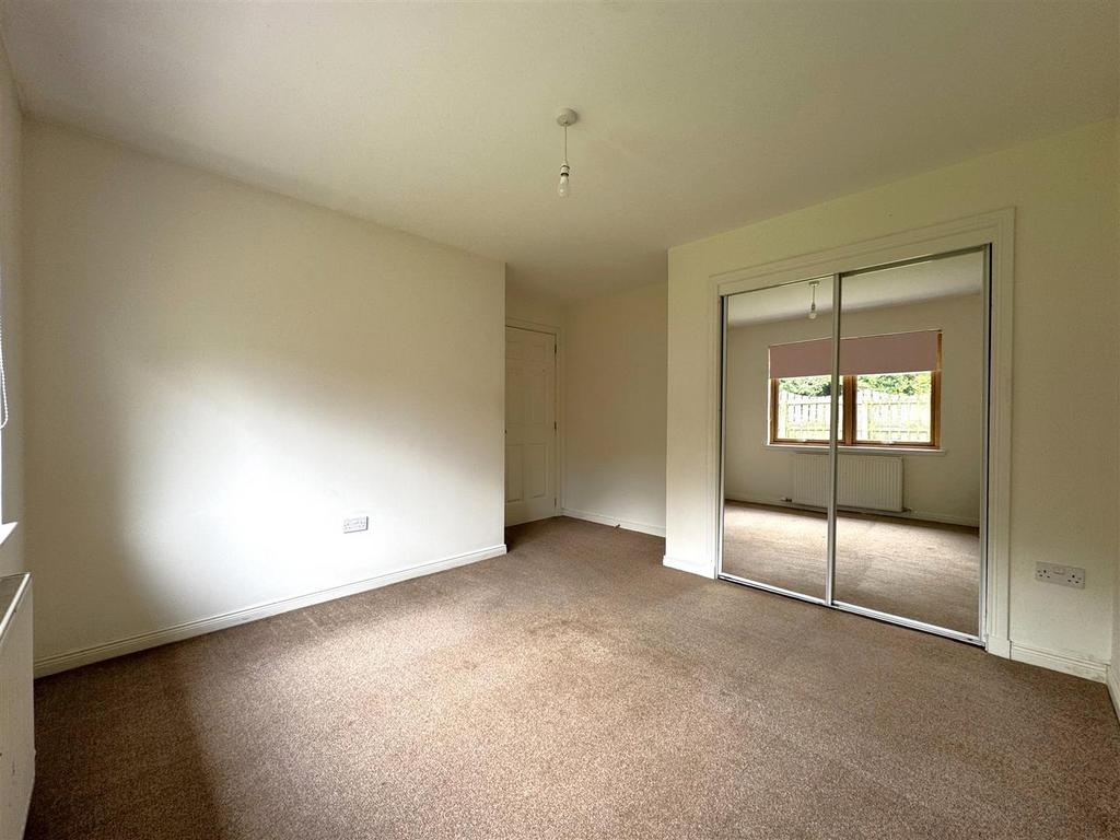 Bedroom 2.2.jpg