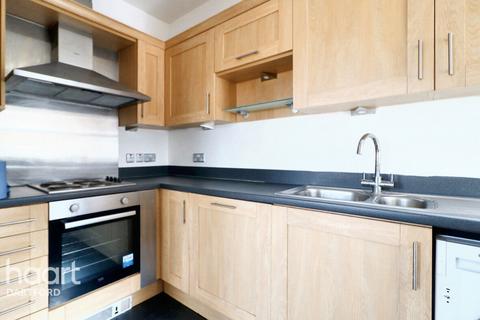 2 bedroom flat for sale, Palladian Circus, Greenhithe