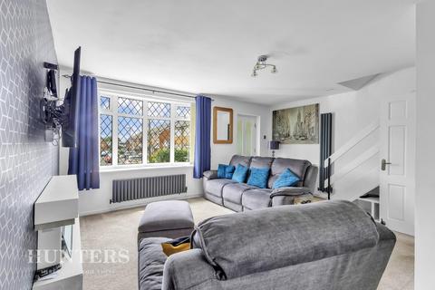 16 Swallow Street, Oldham, OL8 4LD