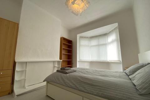 3 bedroom apartment to rent, Saltwell View, Saltwell, Gateshead