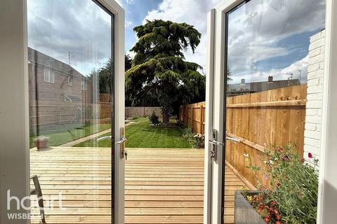 35 Cocketts Drive, Wisbech, PE13 2JS