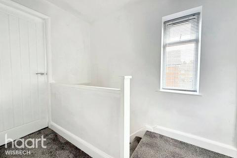 35 Cocketts Drive, Wisbech, PE13 2JS
