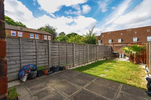 2 bedroom terraced house for sale, Lonsdale Close, London