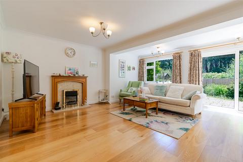 undefined, Kinross Avenue, Ascot