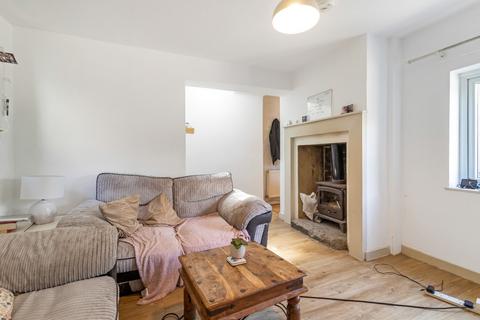 4 bedroom detached house to rent, Tetbury Road, Cirencester, Gloucestershire, GL7