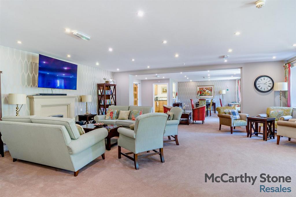 Homeowners Lounge