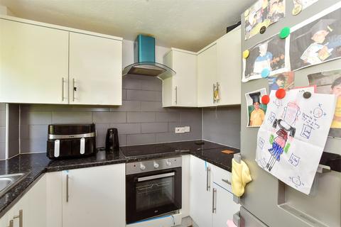 undefined, Armstrong Close, Dagenham RM8
