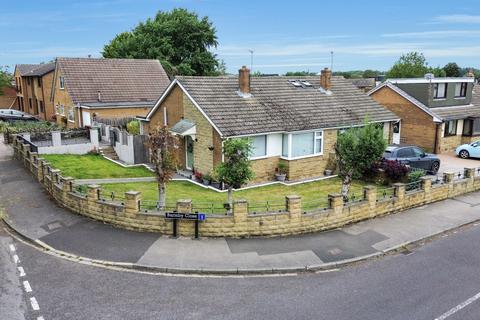 2 bedroom semi-detached bungalow for sale, Barmby Close, Ossett, West Yorkshire, WF5