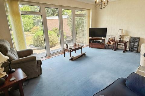 2 bedroom detached bungalow for sale, Wayside Drive, Oadby, LE2