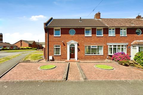 3 bedroom semi-detached house for sale, Drake Road , Walsall WS3