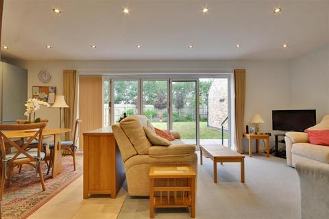 undefined, Cavendish Drive, Market Weighton, York