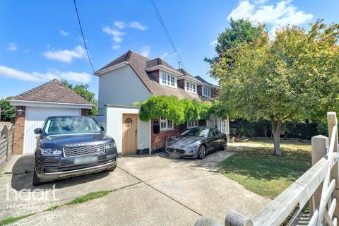 4 bedroom detached house for sale, Stambridge Road, Rochford