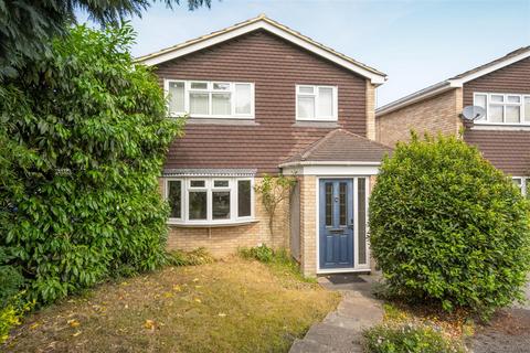 4 bedroom detached house for sale, Sutherland Chase, Ascot