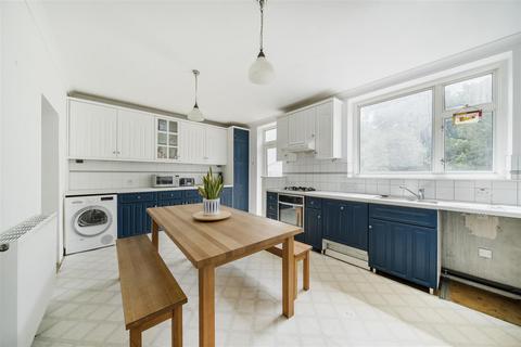 4 bedroom detached house for sale, Monks Road, Banstead