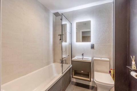 2 bedroom apartment for sale, Cranwells Lane, Farnham Common SL2
