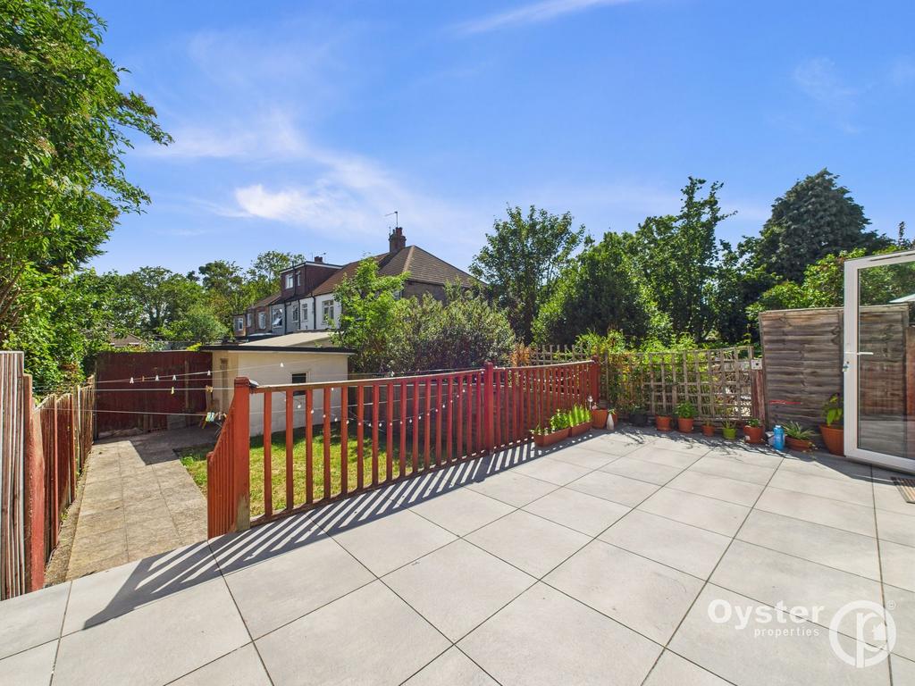 Private Garden with Patio