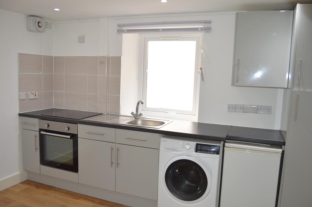 Kitchen / Living Room