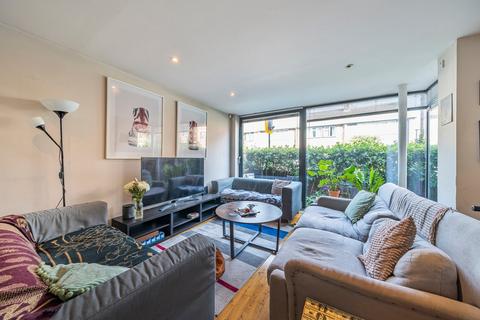 2 bedroom apartment to rent, Hillyard Street, Oval SW9