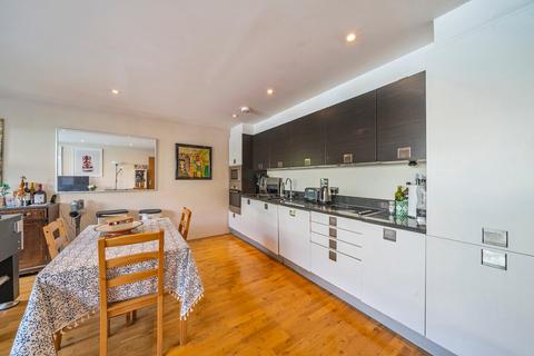 2 bedroom apartment to rent, Hillyard Street, Oval SW9