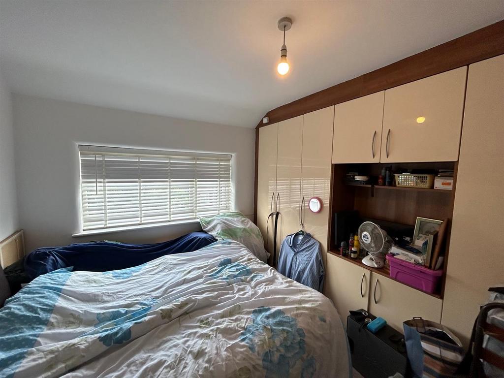 Bedroom2.jpg